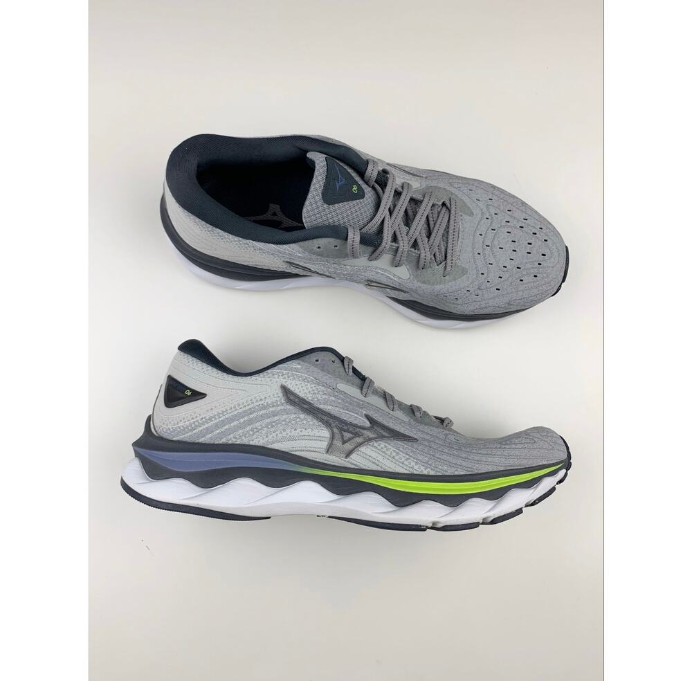 Mizuno Wave Sky 6 Running Shoes Ultimate Grey Sneakers Lace Up Women's Size 8